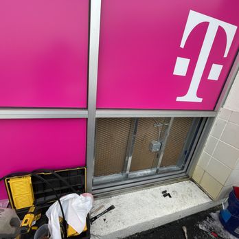Beacon Hill Glass - Seattle glass repair Tmobile commercial storefront glass replacement - Windows Installation Near Me - Renton, Washington Beacon Hill Glass - Seattle glass repair Tmobile commercial storefront glass replacement - Windows Installation Near Me - Renton, Washington