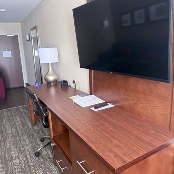 Comfort Suites - TV/desk. - Hotels Near Me - Dry Ridge, Kentucky Comfort Suites - TV/desk. - Hotels Near Me - Dry Ridge, Kentucky