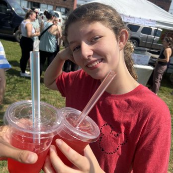 Mama Yang and Daughter - Strawberry Boba & Strawberry Tea - Taiwanese Near Me - Nashville, Tennessee Mama Yang and Daughter - Strawberry Boba & Strawberry Tea - Taiwanese Near Me - Nashville, Tennessee
