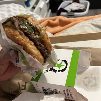 BurgerFi - Burgers Near Me - Windermere, Florida