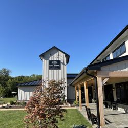 Bottoms Up Tours - Lost Barrel Brewing