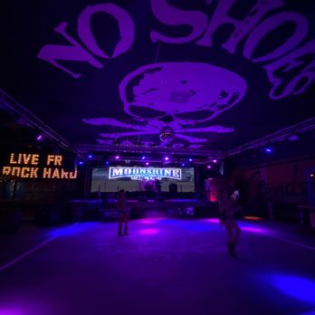 Moonshine Beach - Dance hall - Country Dance Halls Near Me - San Diego, California Moonshine Beach - Dance hall - Country Dance Halls Near Me - San Diego, California