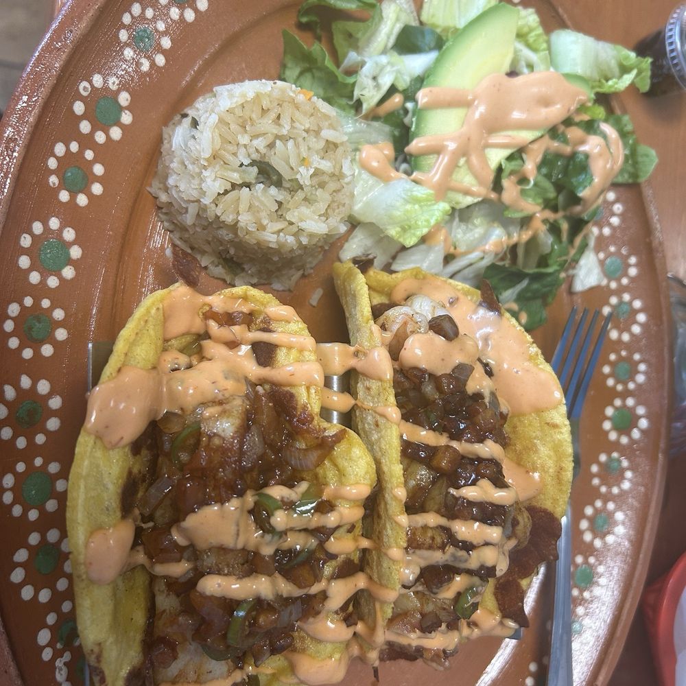 Tacos shrimp and fish Tacos shrimp and fish