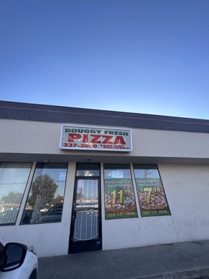 Douggy Fresh Pizza by null