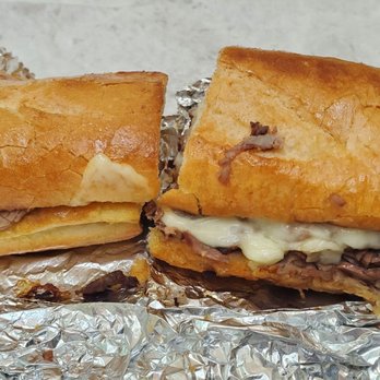 Gioias Deli-Valley Park - Roast beef. - Delis Near Me - Valley Park, Missouri