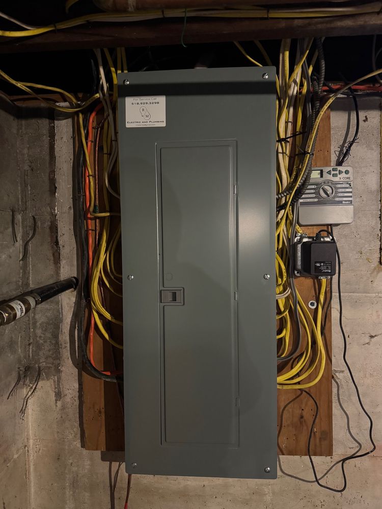 Slide of RM Electric and Plumbing