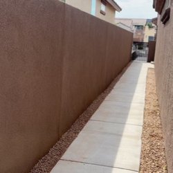 Mudd Brothers - My stucco'ed wall freshly done by Mudd Brothers! VERY happy!