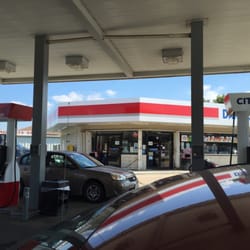 Dan's Grocery