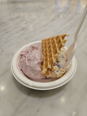 Jeni's Splendid Ice Creams by null