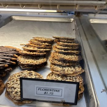 VG DONUTS & BAKERY - Updated November 2025 - 1095 Photos & 1621 Reviews