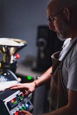 Cold Blooded Coffee & Roastery by null