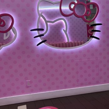 Hello Kitty Cafe - Themed Cafes Near Me - Las Vegas, Nevada