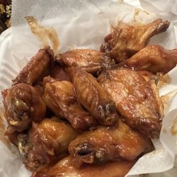 Legends Grille - Dozen Legendary Wings