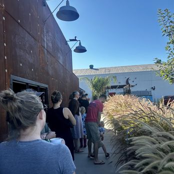 Moonbelly Bakery - Outside the line to get in - Bakeries Near Me - Sacramento, California