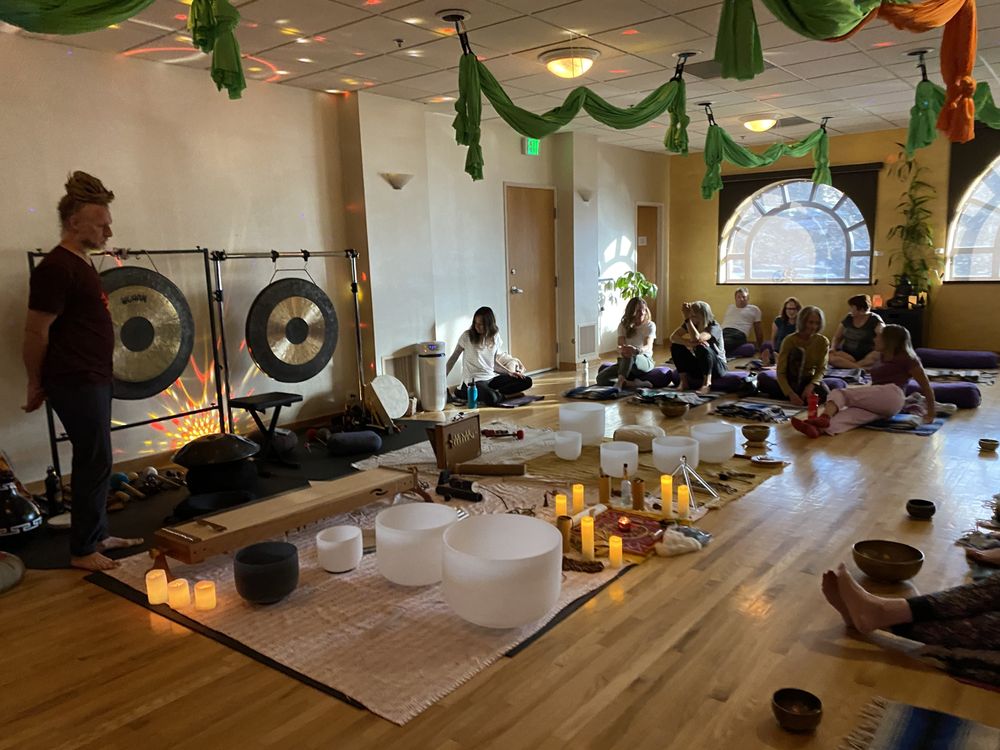 Social spots from PranaTonic