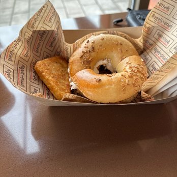BAGELS ‘N GRINDS - 293 Photos & 377 Reviews - 7791 Arundel Mills Blvd