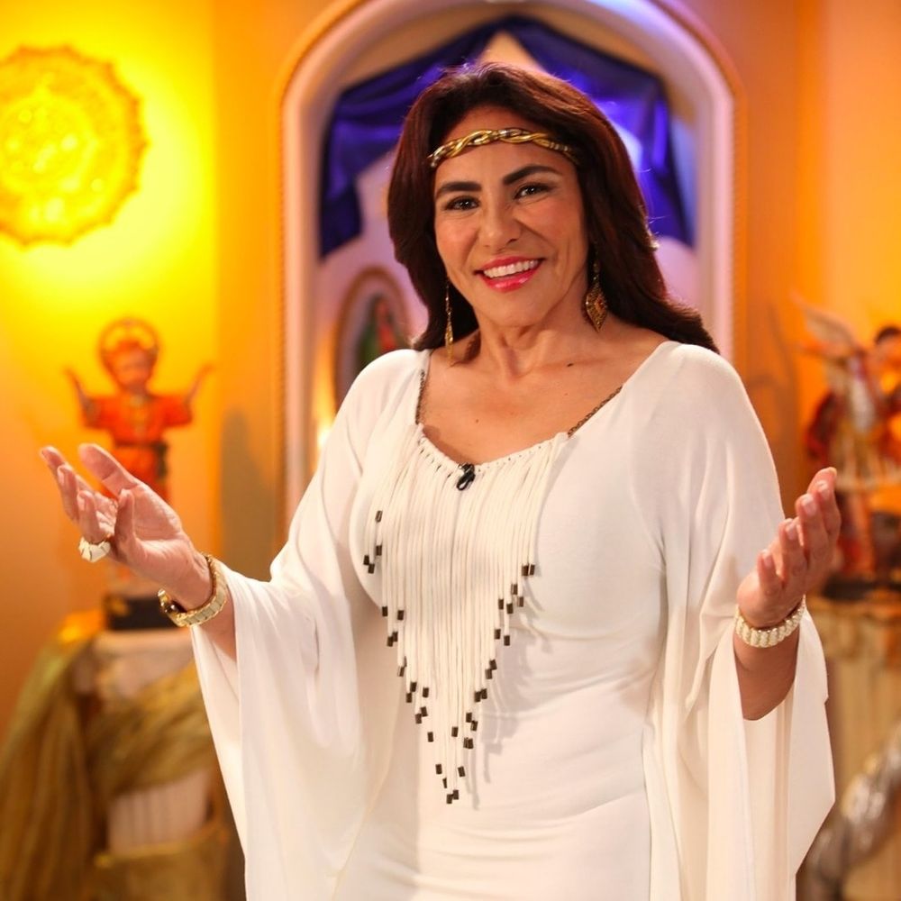 VENUS Y SALOMON Updated April 2024 1420 East Edinger Ave, Santa Ana