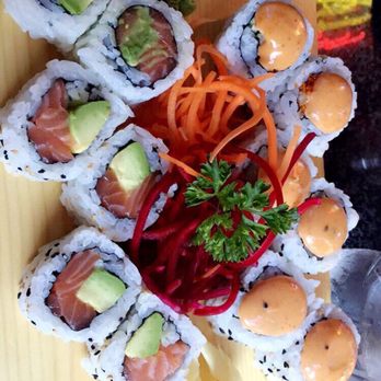 Talay Chicago - Salmon avocado and spicy super white tuna - Thai Near Me - Chicago, Illinois Talay Chicago - Salmon avocado and spicy super white tuna - Thai Near Me - Chicago, Illinois