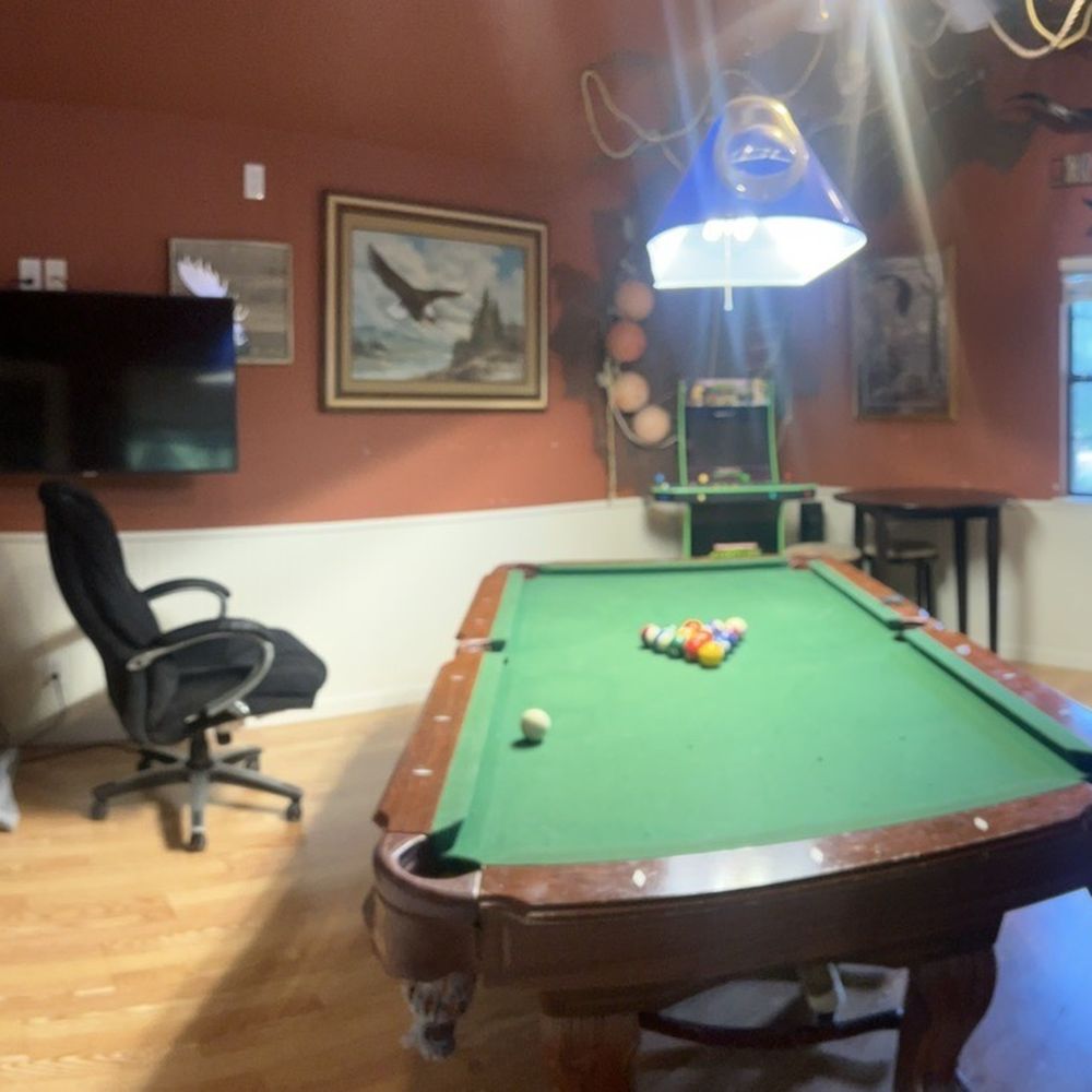 The Roost - Game room - Vacation Rentals Near Me - Lakehills, Texas The Roost - Game room - Vacation Rentals Near Me - Lakehills, Texas