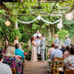 Garden Room - A beautiful backdrop Professional photography by garethpattersonphotos.com