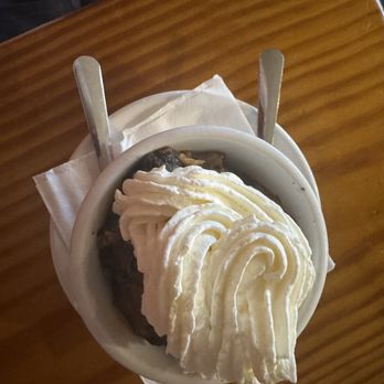 Cafe' la Fleur - Warm bread pudding - Cajun/Creole Near Me - Laurel, Mississippi