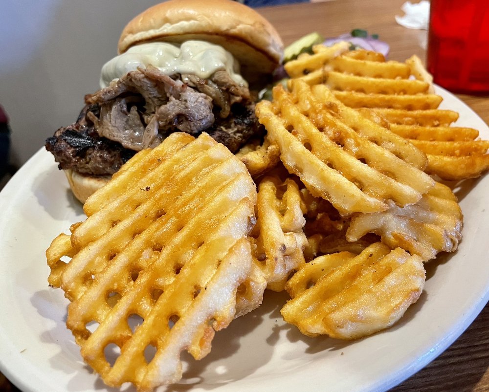 ECCO LOUNGE Updated September 2024 40 Photos & 67 Reviews 703 Jefferson St, Jefferson City