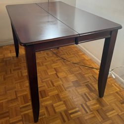 Derbyshire's Solid Wood Furniture