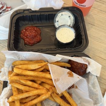 Fire Wings - Fairfield - 4 PC BONELESS WINGS MINI MEAL - Chicken Wings Near Me - Fairfield, California Fire Wings - Fairfield - 4 PC BONELESS WINGS MINI MEAL - Chicken Wings Near Me - Fairfield, California
