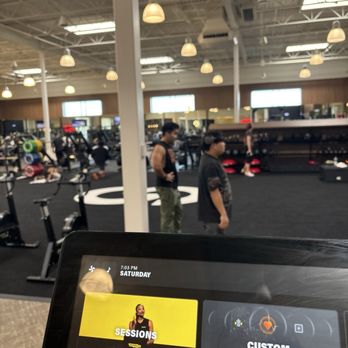 Club Studio - Gyms Near Me - Elk Grove, California Club Studio - Gyms Near Me - Elk Grove, California