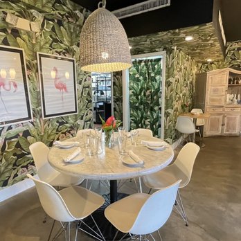 Morgans Restaurant - Lovely decor - New American Near Me - Miami, Florida