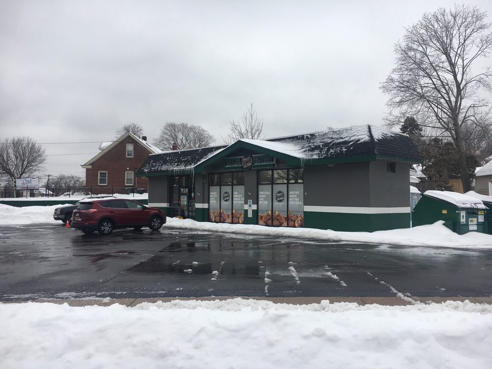 PHILLY PRETZEL FACTORY Updated October 2024 14 Reviews 1836 Old