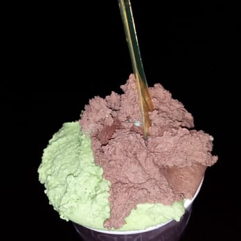 Dolce Gelato - Royal Pistachio & Reese's Peanut Butter Gelato - Ice Cream & Frozen Yogurt Near Me - Toronto, Ontario