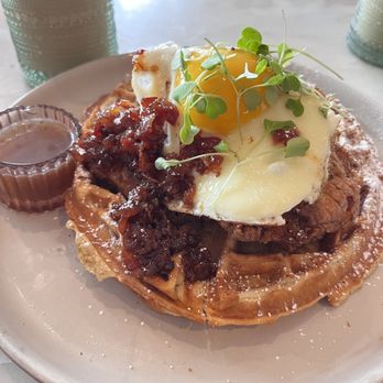 Hatch 44 Cafe - Chicken scoop - Cafes Near Me - Metuchen, New Jersey