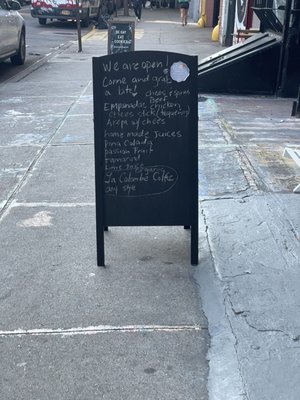 Cafe La Fe, coffee shop and bubble tea. by null