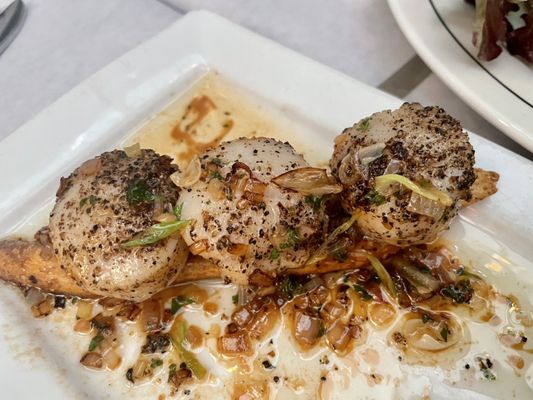 Jules Bistro by null