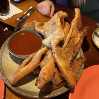Rotelli Pizza and Pasta - Parmesan Breadsticks - Italian Near Me - Conway, South Carolina Rotelli Pizza and Pasta - Parmesan Breadsticks - Italian Near Me - Conway, South Carolina