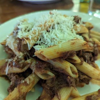 MiNGO - Penne al Sugo di Carne - Italian Near Me - Beaverton, Oregon