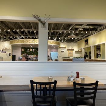 Bee Brothers - a view of the dining area of a restaurant - Breakfast & Brunch Near Me - Romeoville, Illinois