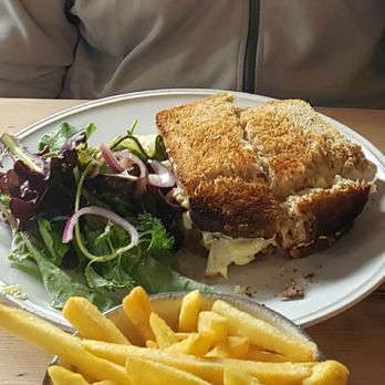 The Fox Hole - Chicken & Brie Sandwich. - Pubs Near Me - Piercebridge, DAL The Fox Hole - Chicken & Brie Sandwich. - Pubs Near Me - Piercebridge, DAL