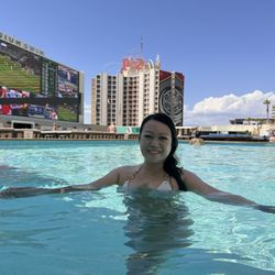 Stadium Swim - Happy me