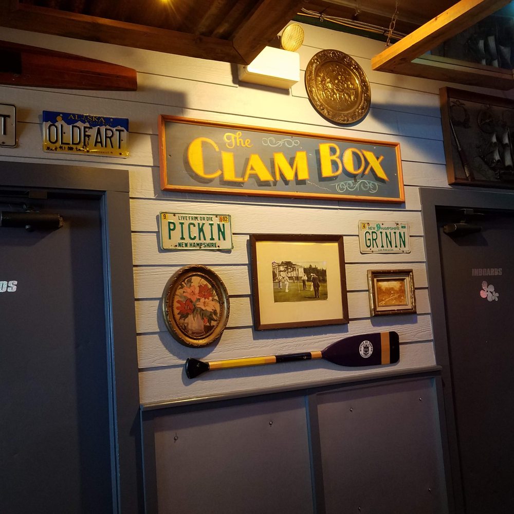 Geddy's - I'll be honest, I got a bit confused by the restroom signs... - Seafood Near Me - Bar Harbor, Maine Geddy's - I'll be honest, I got a bit confused by the restroom signs... - Seafood Near Me - Bar Harbor, Maine