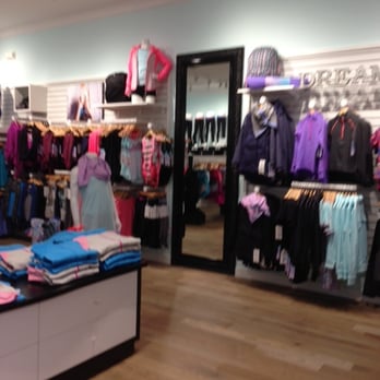 ivivva closed