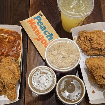 Jollibee - Jolly spaghetti with 2 pc OG Chickenjoy, Gravy, Pineapple quencher, Peach mango pie and 2 pc OG Chickenjoy with biscuit & Adobo rice $35 - Fast Food Near Me - East Rutherford, New Jersey