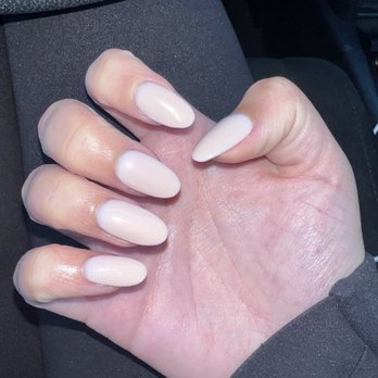Fancy Nails Lounge - Second experience, dip powder manicure (with flash) - Nail Salons Near Me - Pinole, California