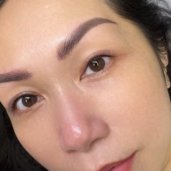 Linh Le - Brows and Lips