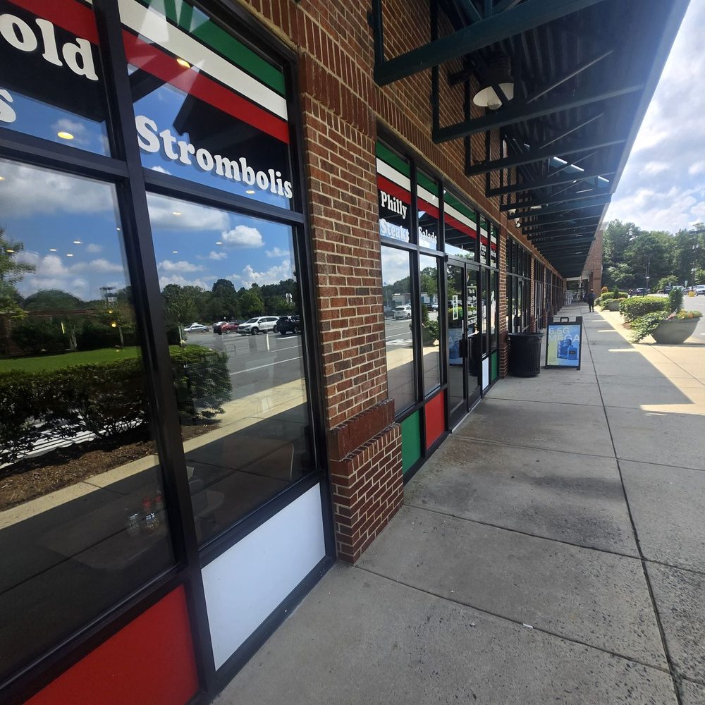 Tony's Pizza - Exterior - Pizza Near Me - Huntersville, North Carolina Tony's Pizza - Exterior - Pizza Near Me - Huntersville, North Carolina