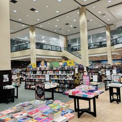 Barnes & Noble