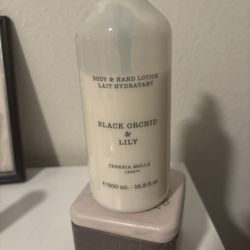 Yves Delorme - Black orchid & Lily body lotion.