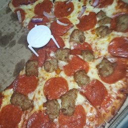 This gluten free pizza I received from Marco's Pizza today was simply amazing. This pizza was fresh and delicious!