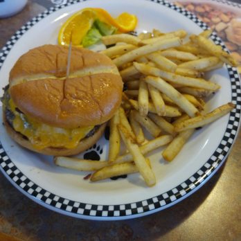 Black Bear Diner Arvin - Breakfast & Brunch Near Me - Arvin, California